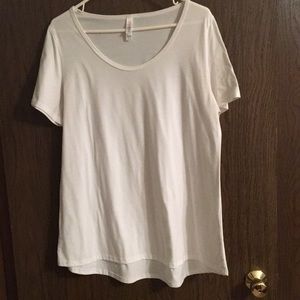 Lularoe classic tee